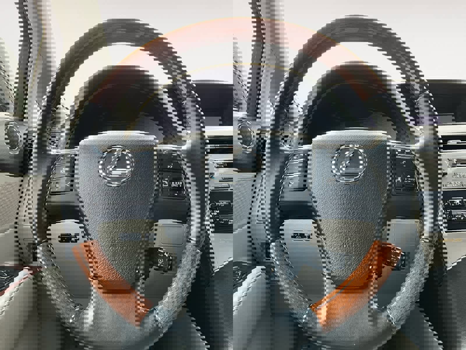 Used 2011 Lexus RX 350 AWD w/ Premium Pkg image 15