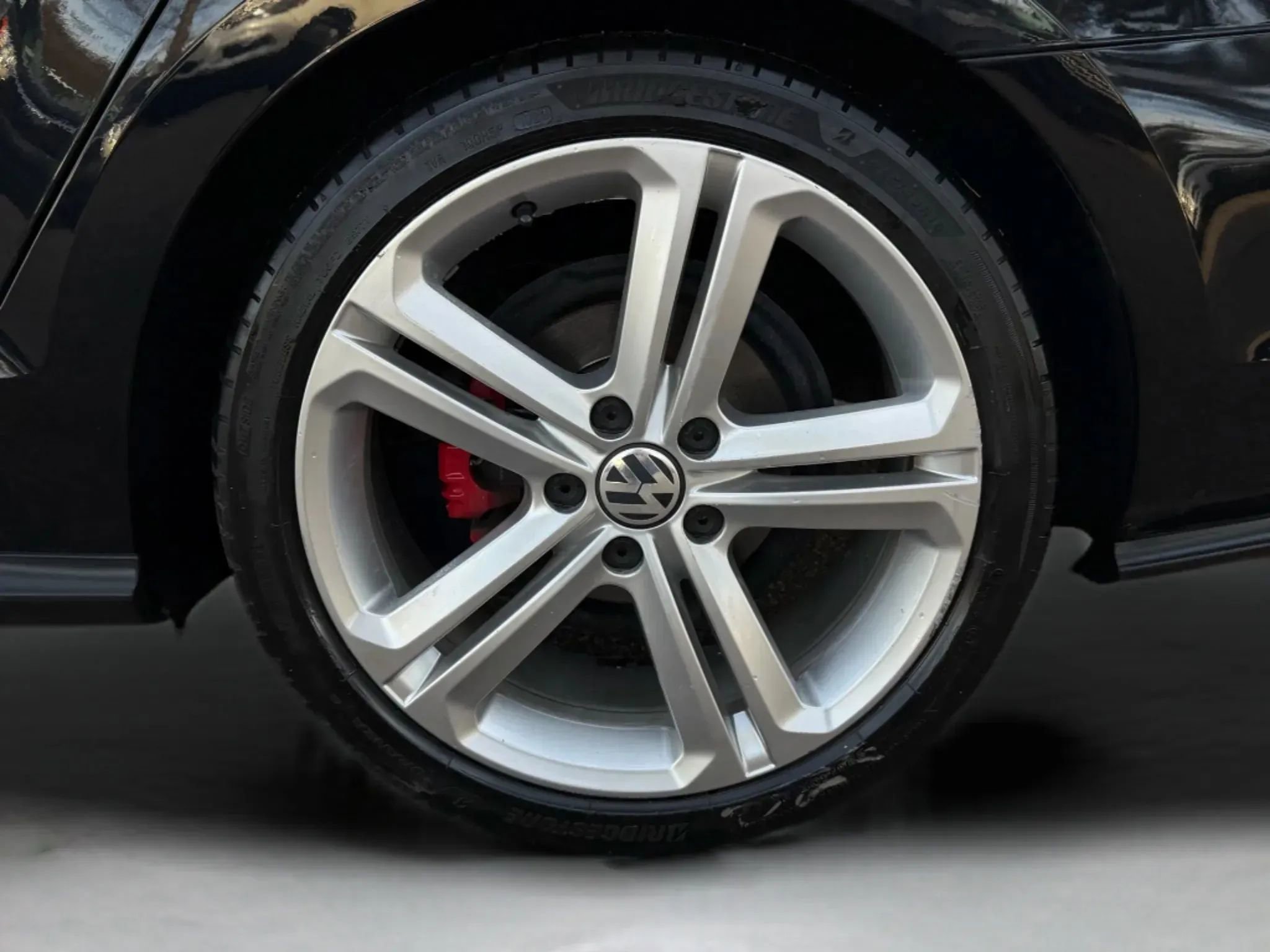 Used 2016 Volkswagen Jetta GLI SEL FWD image 41