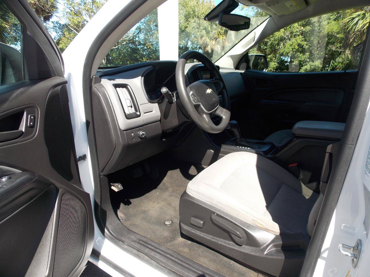 Used 2015 Chevrolet Colorado W/T w/ WT Convenience Package RWD image 2