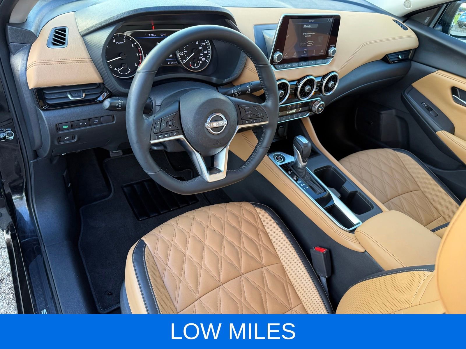 Used 2025 Nissan Sentra SV w/ SV Premium Package FWD image 12