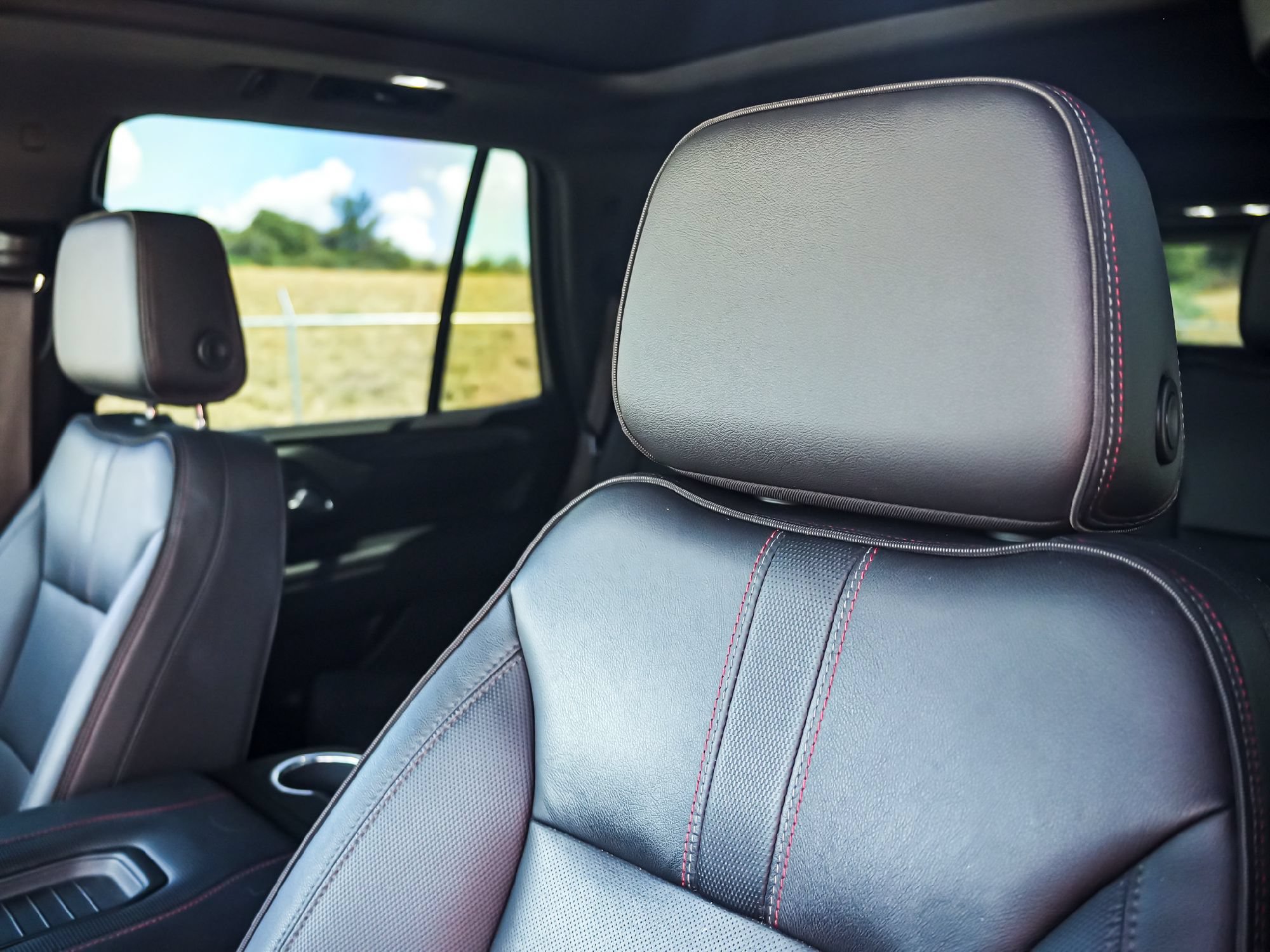 Used 2023 Chevrolet Tahoe RST w/ Luxury Package AWD/4WD image 10