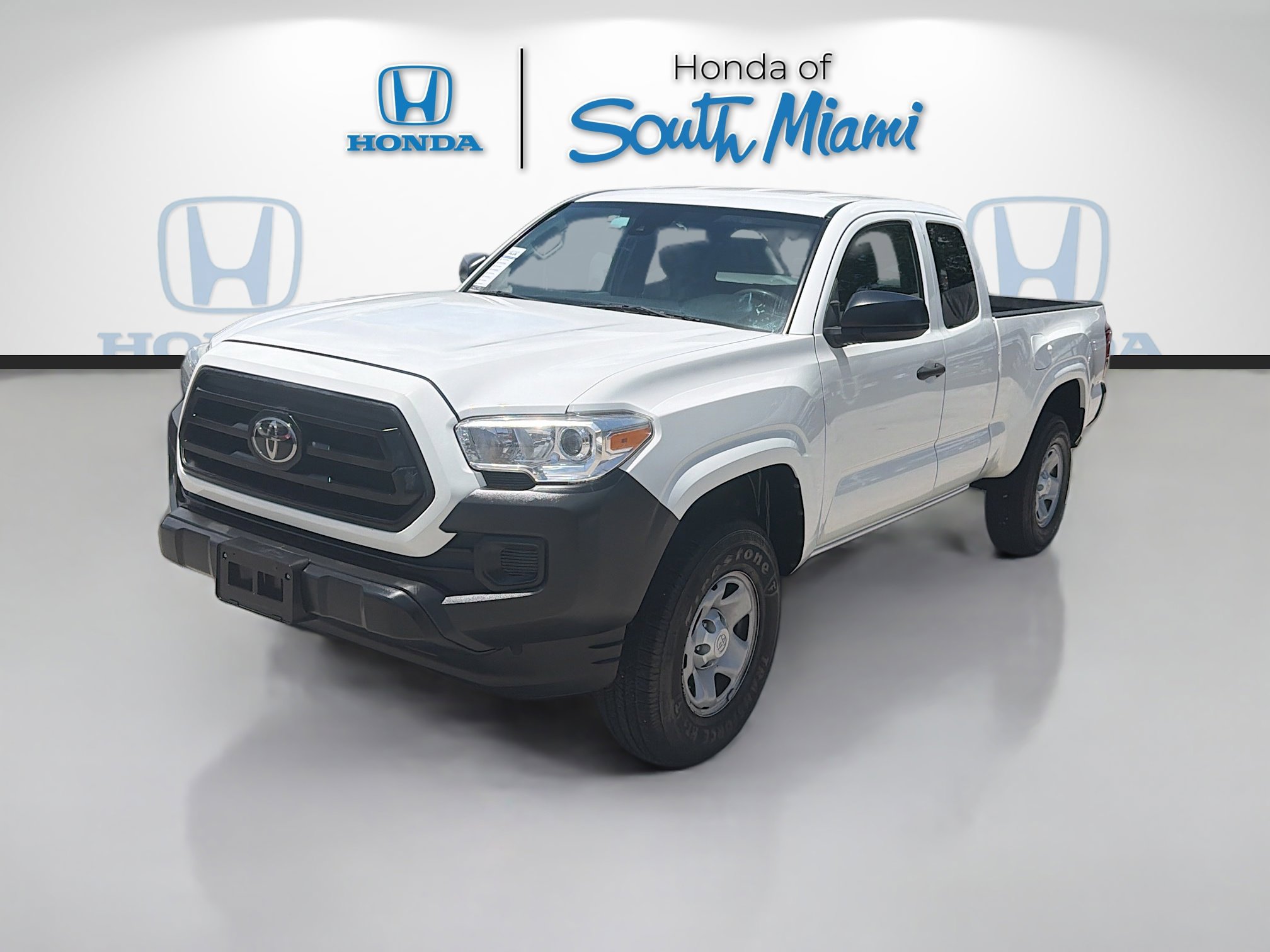 Used 2020 Toyota Tacoma SR RWD image 3
