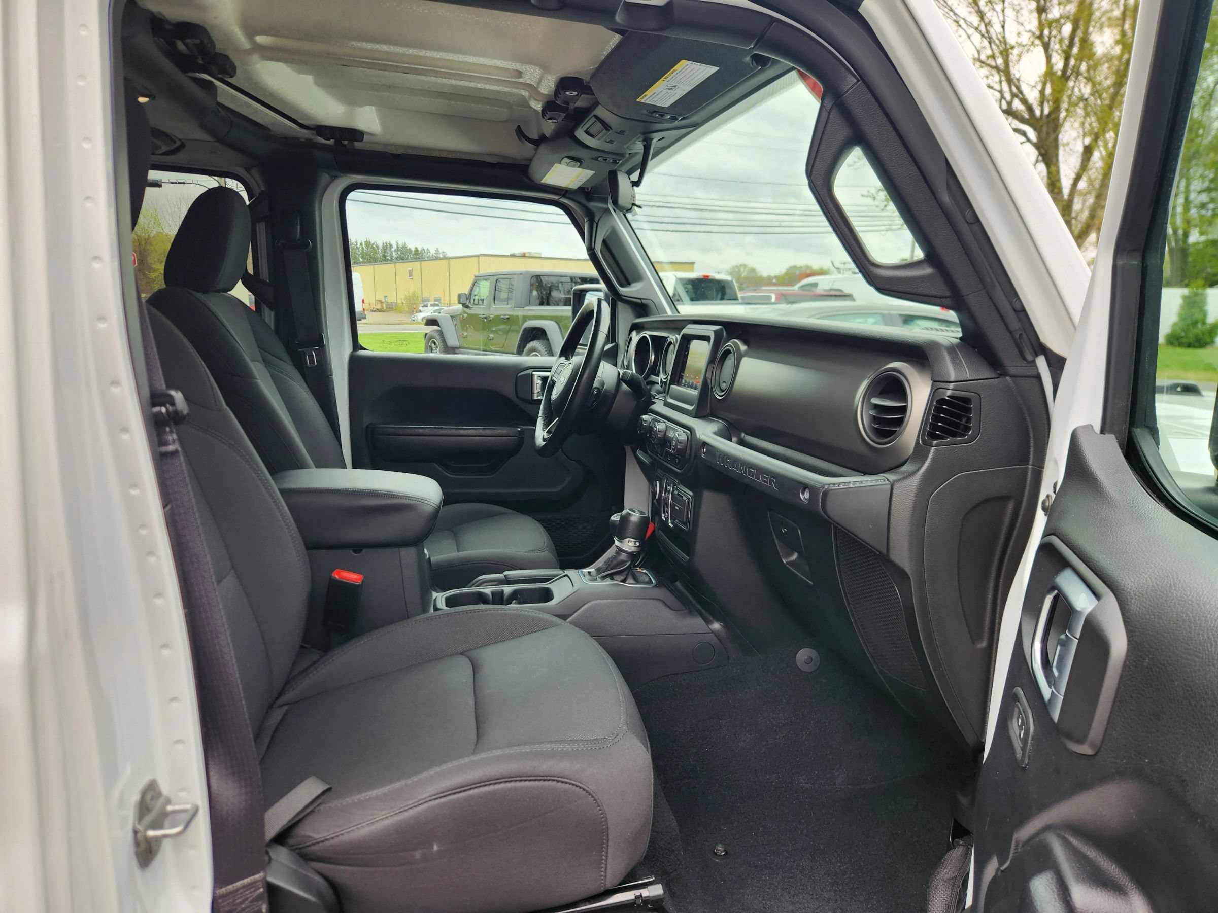 Used 2022 Jeep Wrangler Unlimited Sport AWD/4WD image 44