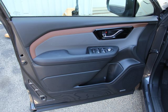 Used 2025 Subaru Forester Sport AWD/4WD image 16