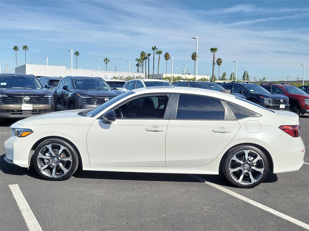 Used 2025 Honda Civic Sport Touring image 2