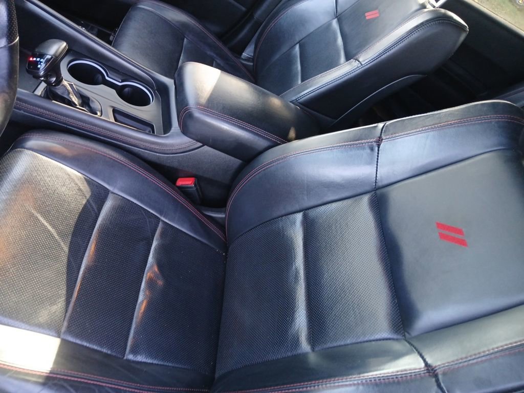 Used 2023 Dodge Durango GT image 24