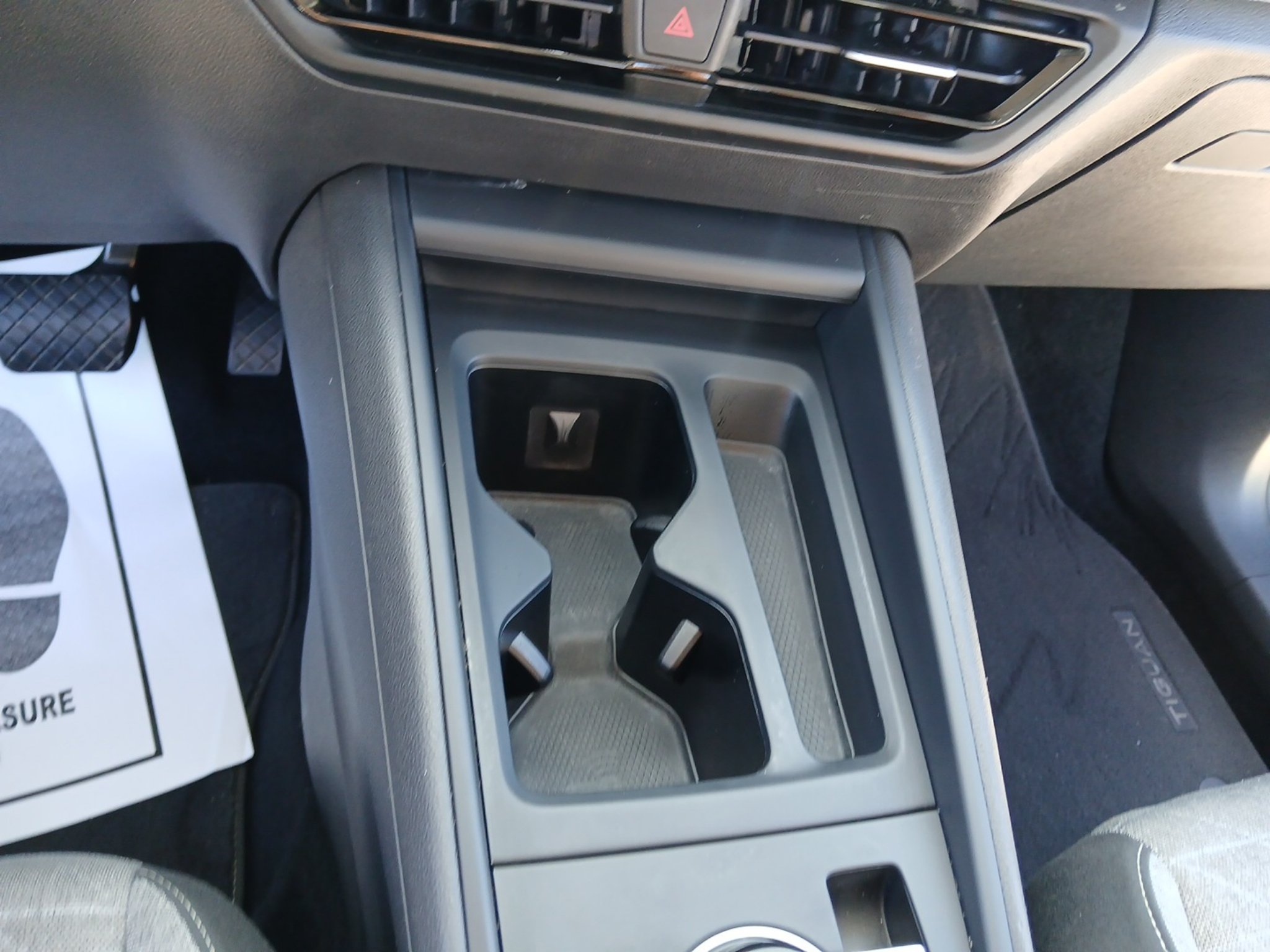 Used 2025 Volkswagen Tiguan S FWD image 16