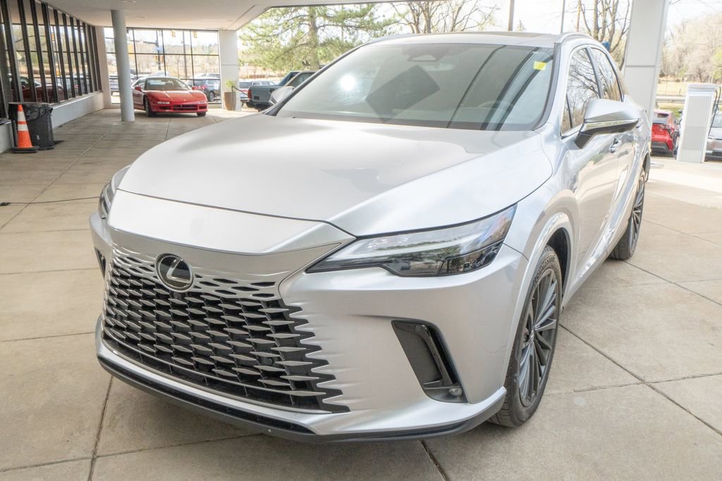 Used 2024 Lexus RX 350h w/ Convenience Package image 3