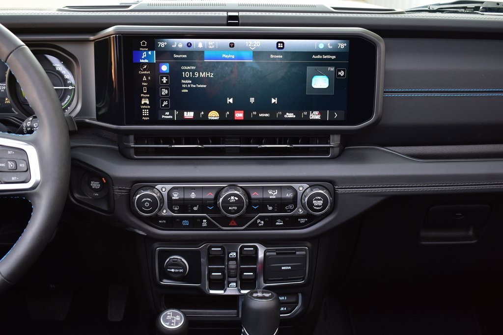 Used 2024 Jeep Wrangler High Altitude image 36