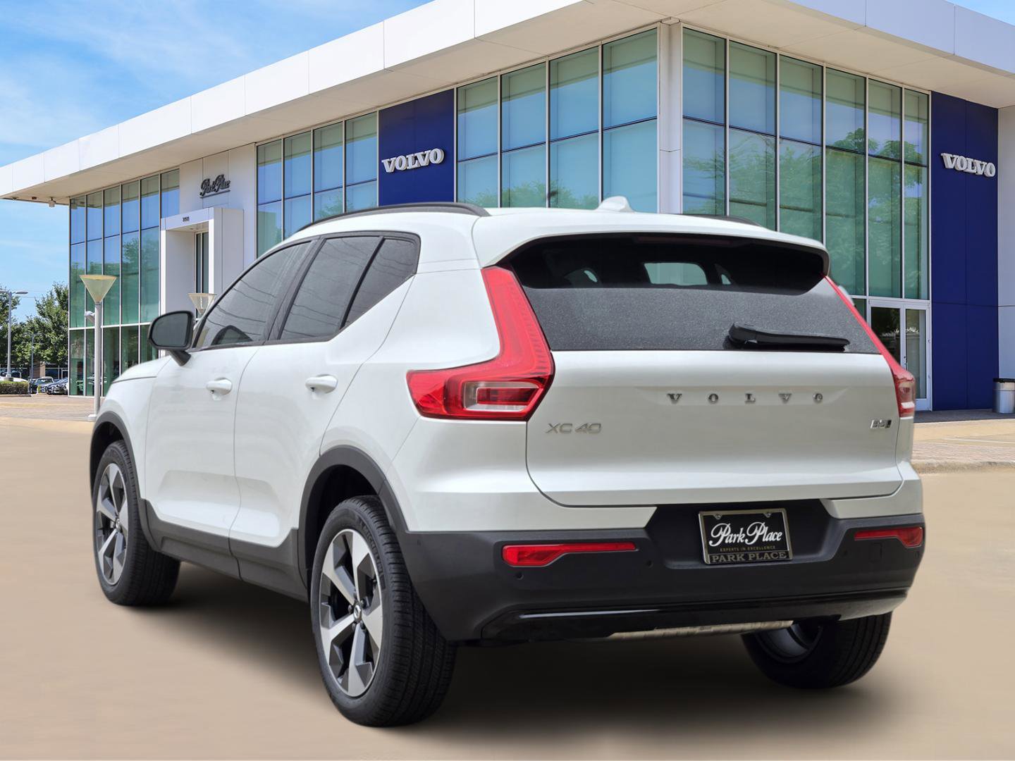 New 2026 Volvo XC40 B5 Plus w/ Protection Package Premier image 4