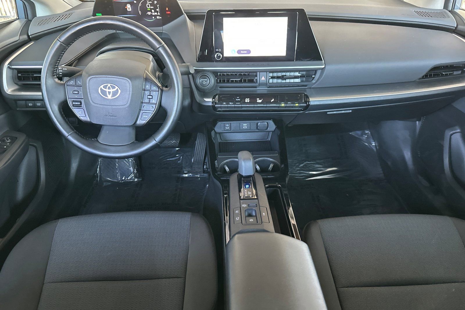 Used 2024 Toyota Prius LE image 15