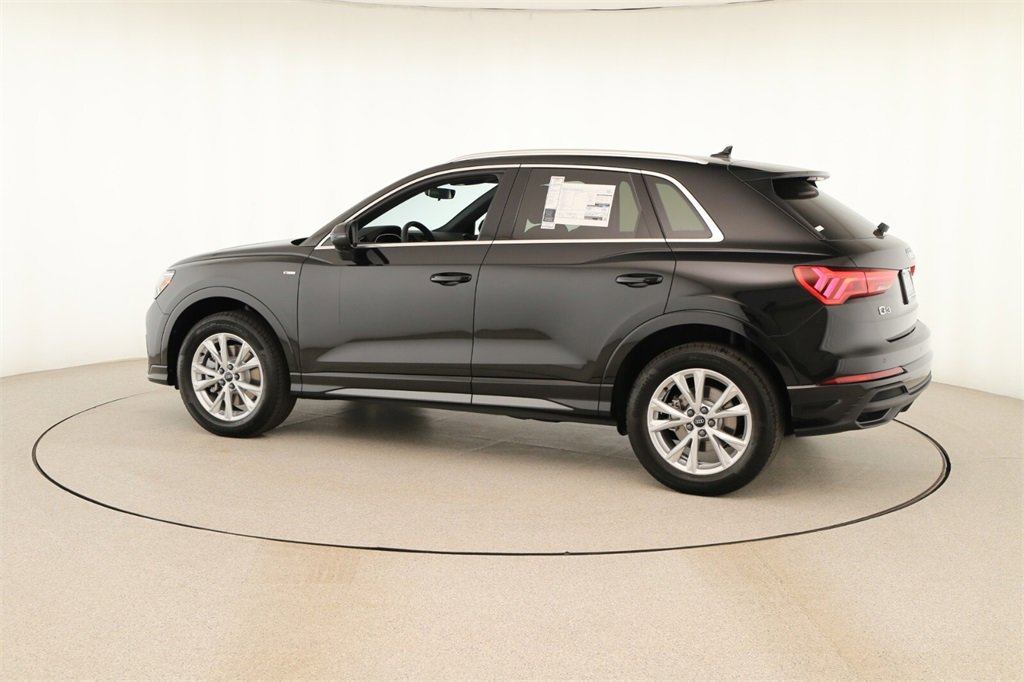 New 2025 Audi Q3 2.0T Premium image 3