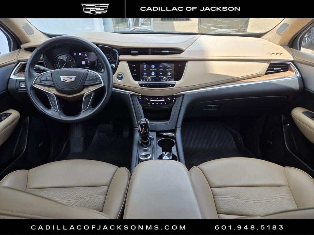 Certified 2023 Cadillac XT5 Premium Luxury w/ Platinum Package AWD/4WD image 8