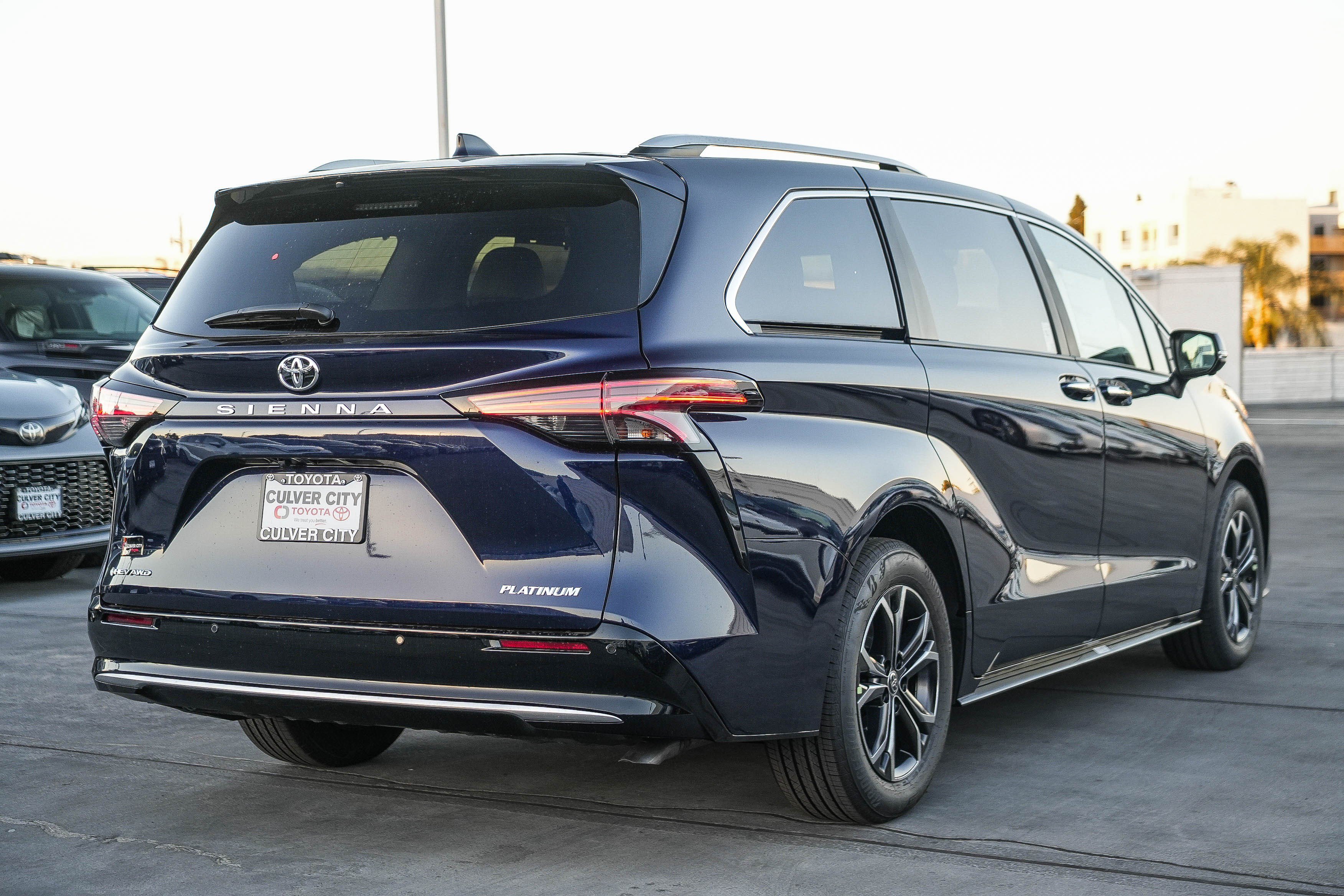 New 2026 Toyota Sienna Platinum AWD/4WD image 9