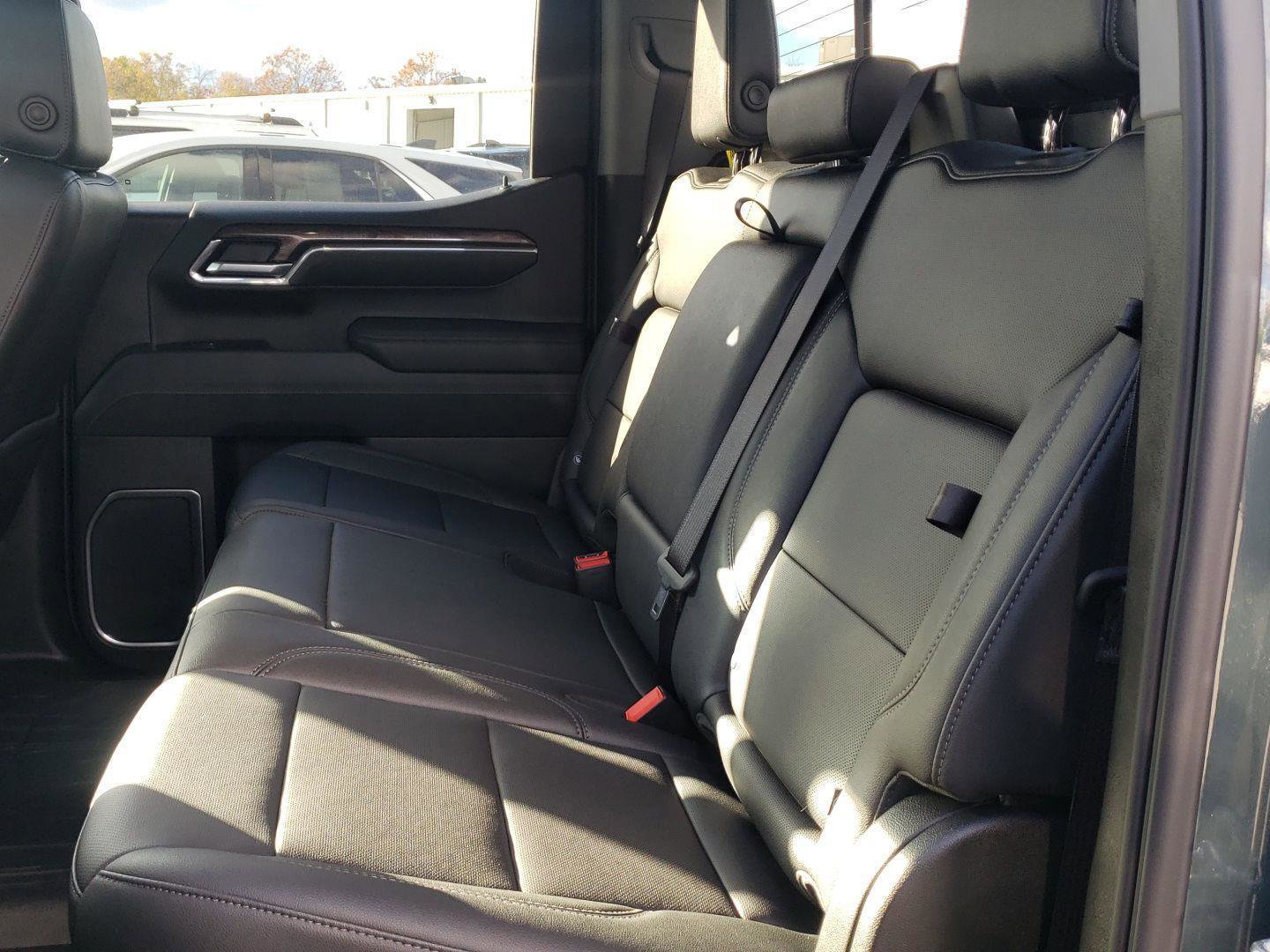 Certified 2025 Chevrolet Silverado 1500 LTZ w/ LTZ Convenience Package II image 11