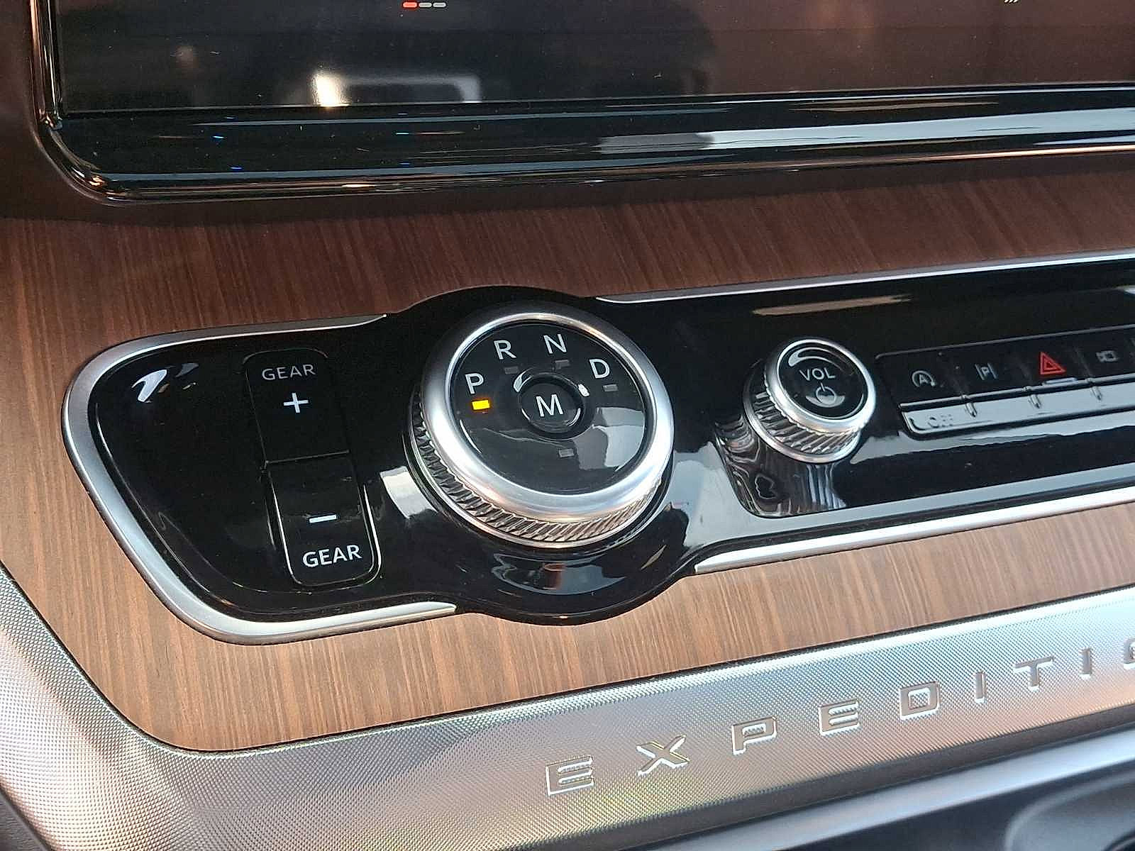 Certified 2025 Ford Expedition Max King Ranch AWD/4WD image 23