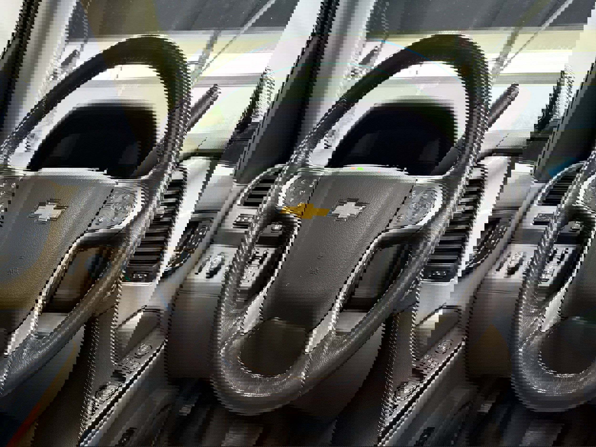 Used 2017 Chevrolet Suburban Premier image 16