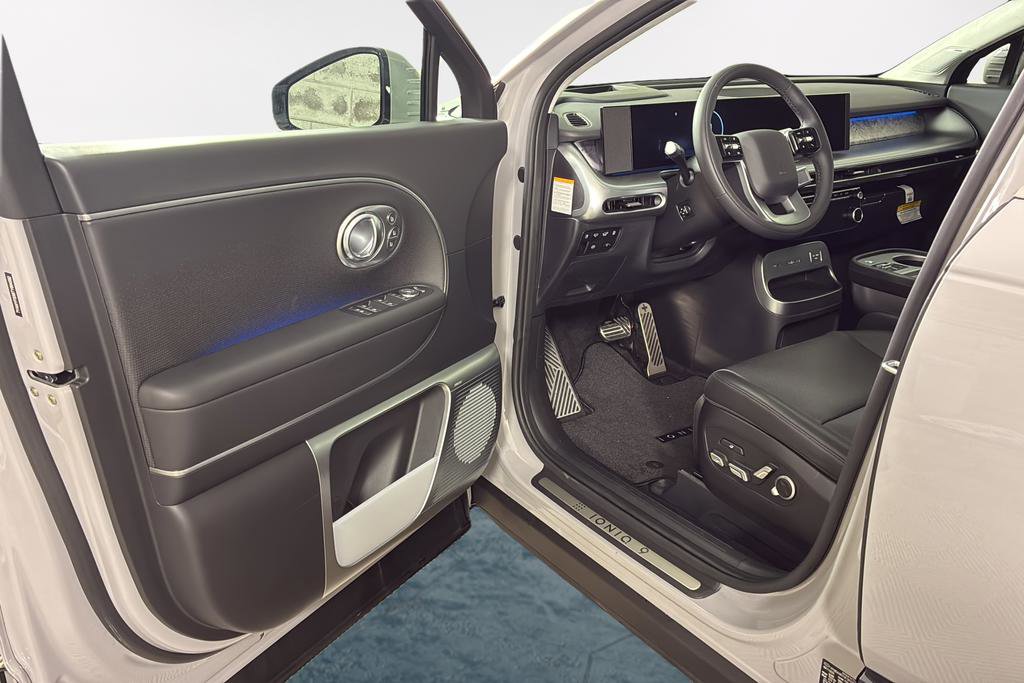 New 2026 Hyundai Ioniq 9 Calligraphy image 31