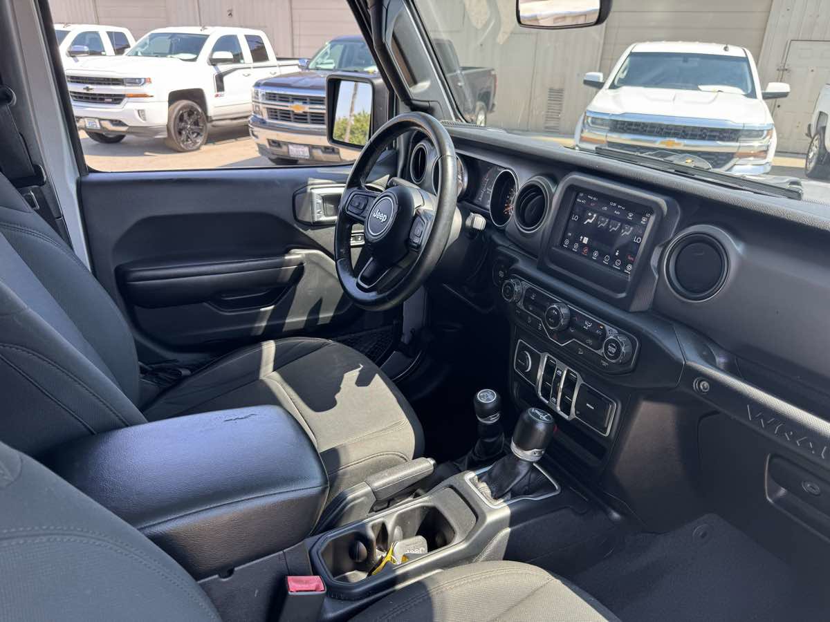 Used 2018 Jeep Wrangler Unlimited Sport S image 27