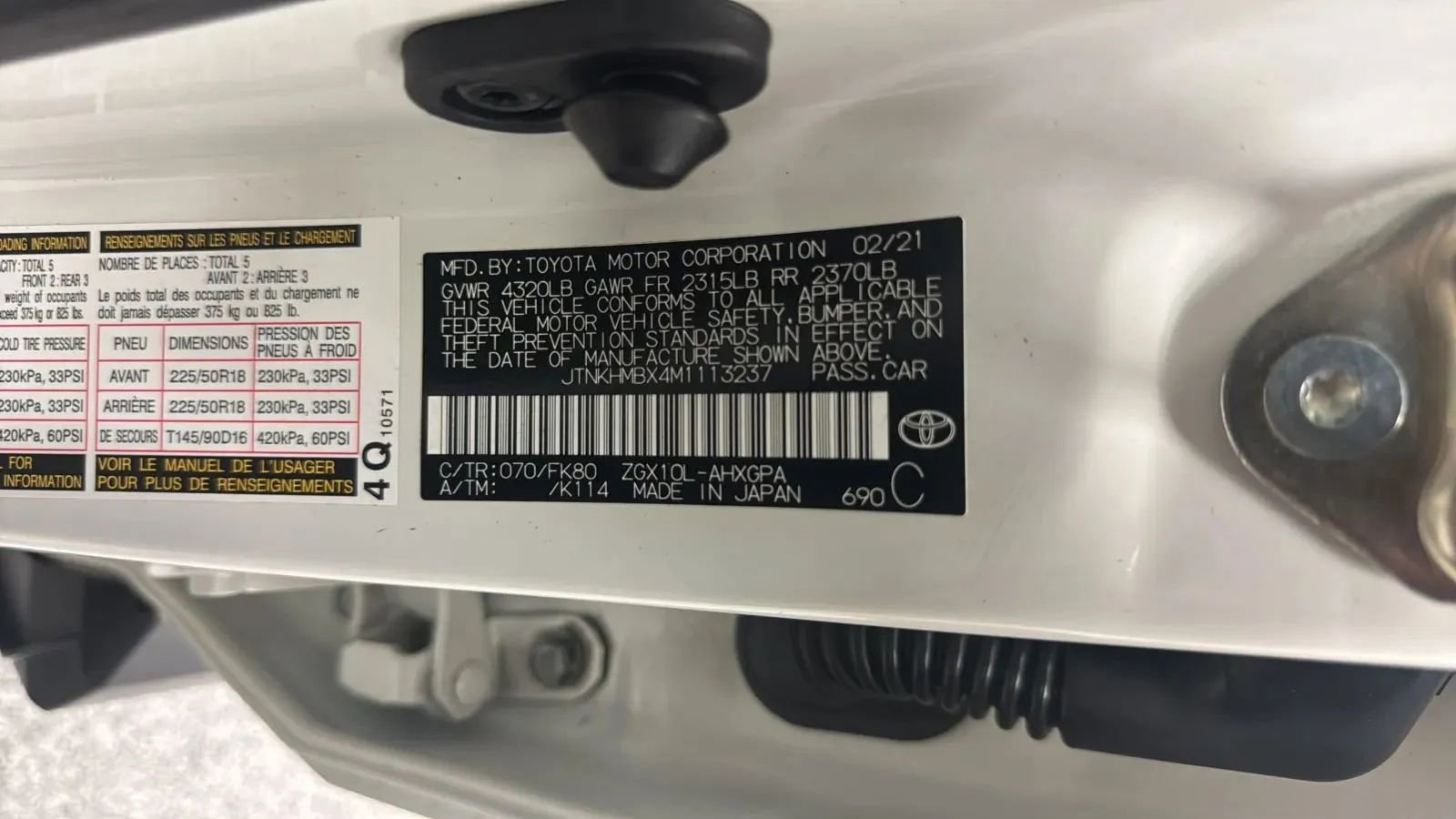 Used 2021 Toyota C-HR XLE FWD image 29