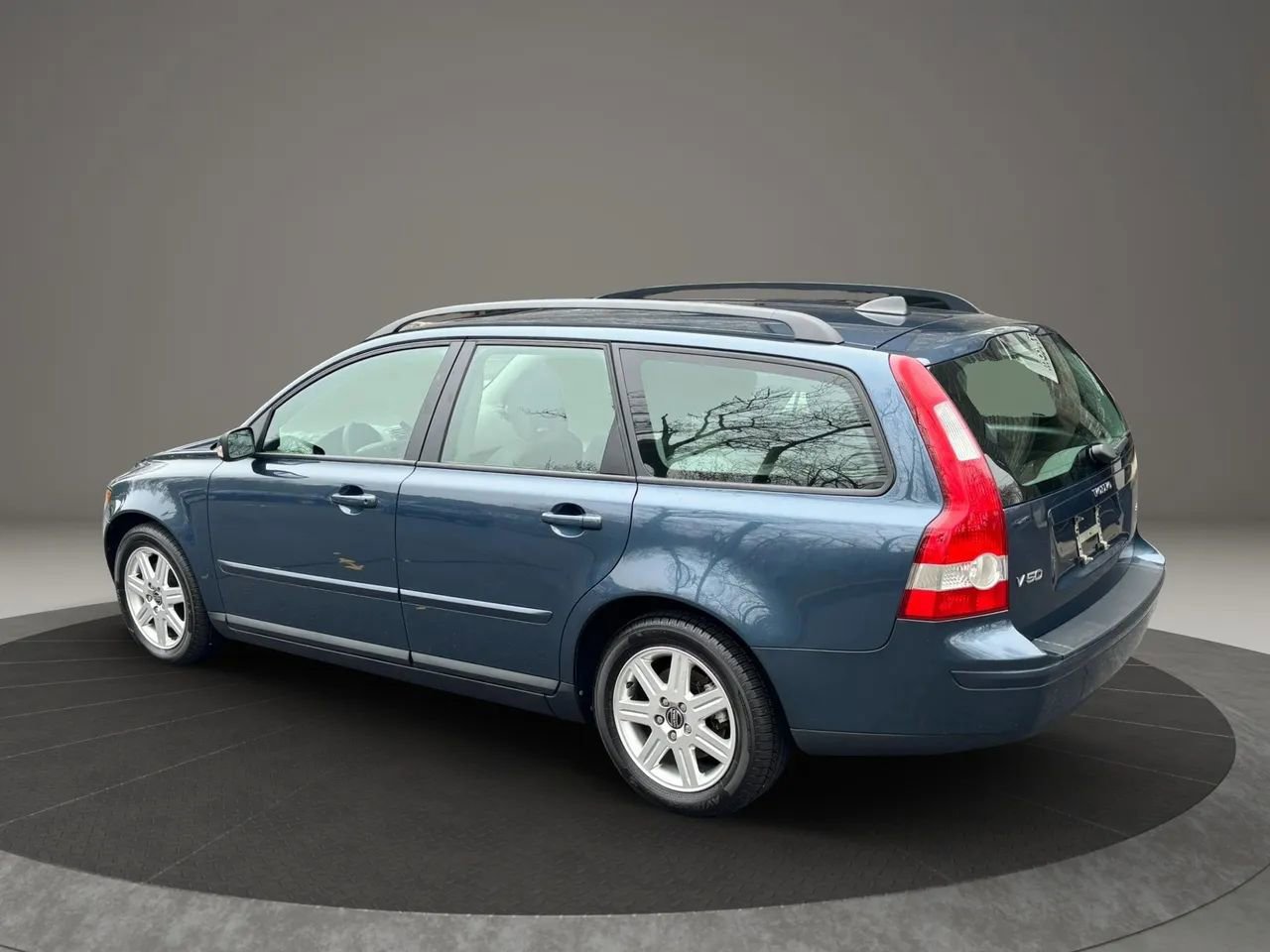 Used 2006 Volvo V50 2.4i FWD image 12