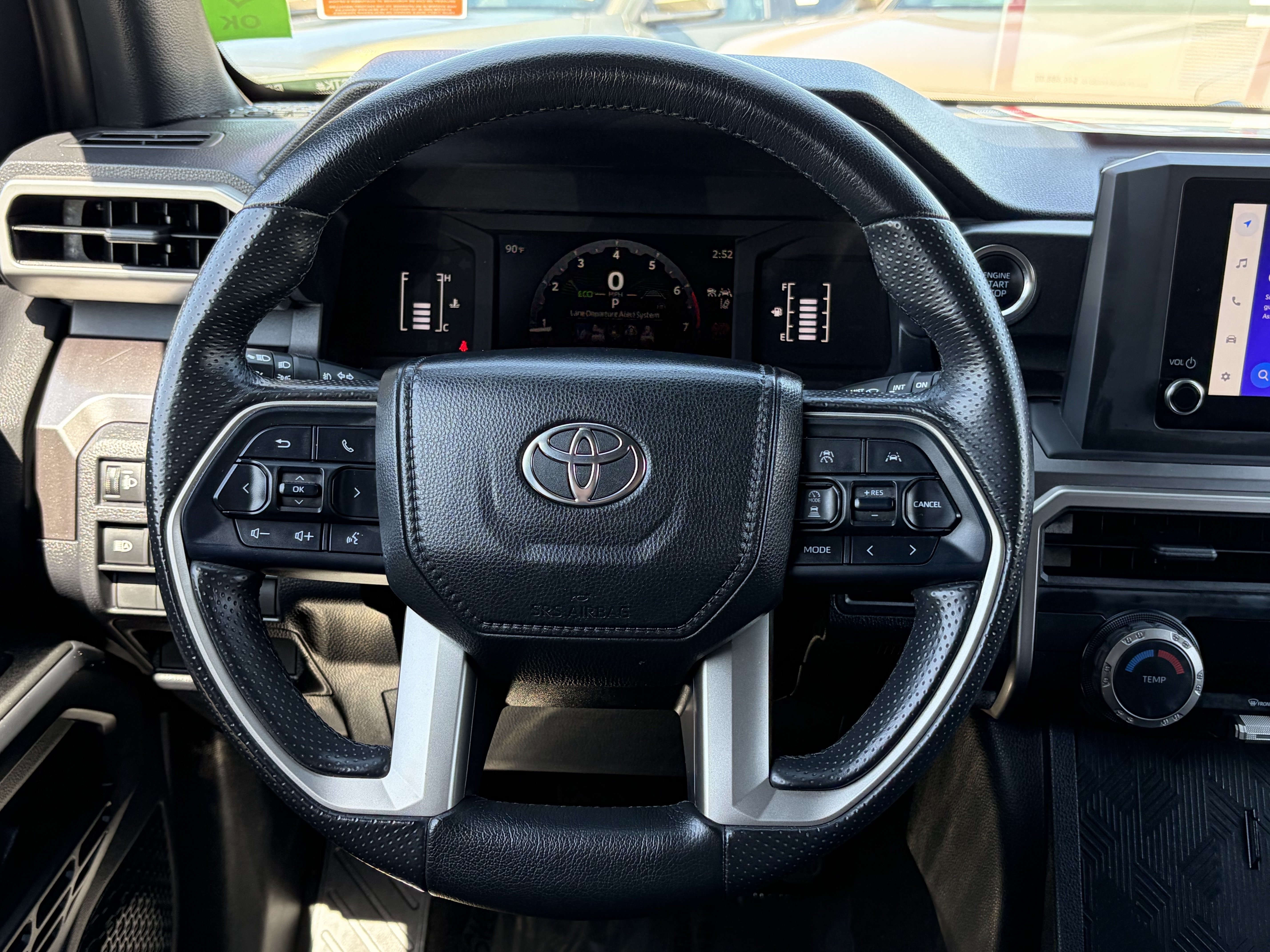 Certified 2025 Toyota 4Runner SR5 AWD/4WD image 17