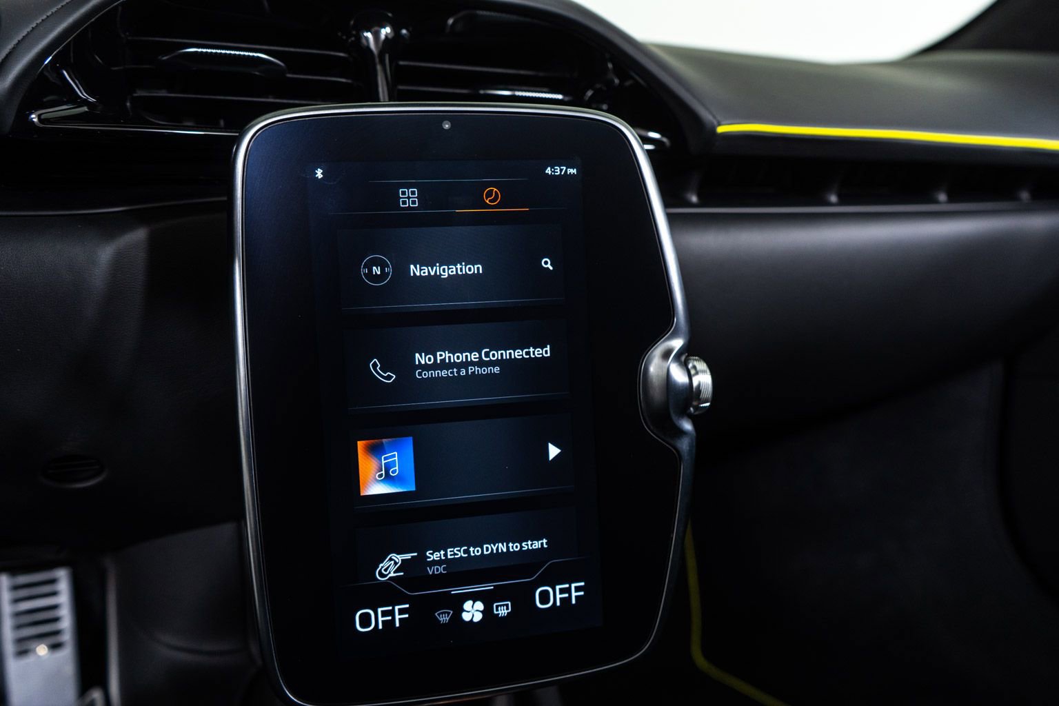 Used 2025 McLaren Artura Spider image 36