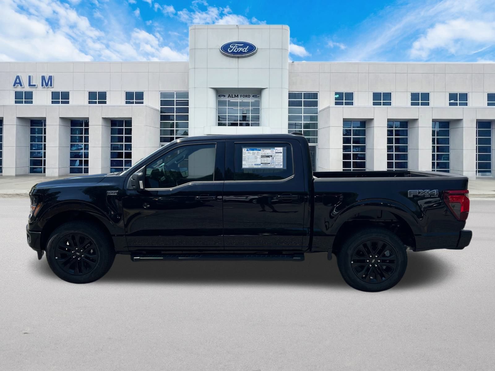 New 2025 Ford F150 XLT w/ Equipment Group 302A MID image 8