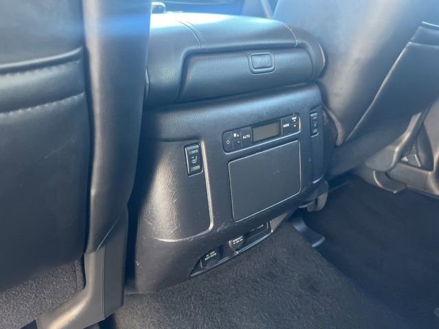 Used 2023 Nissan Armada Platinum w/ Captain's Chairs Package RWD image 30