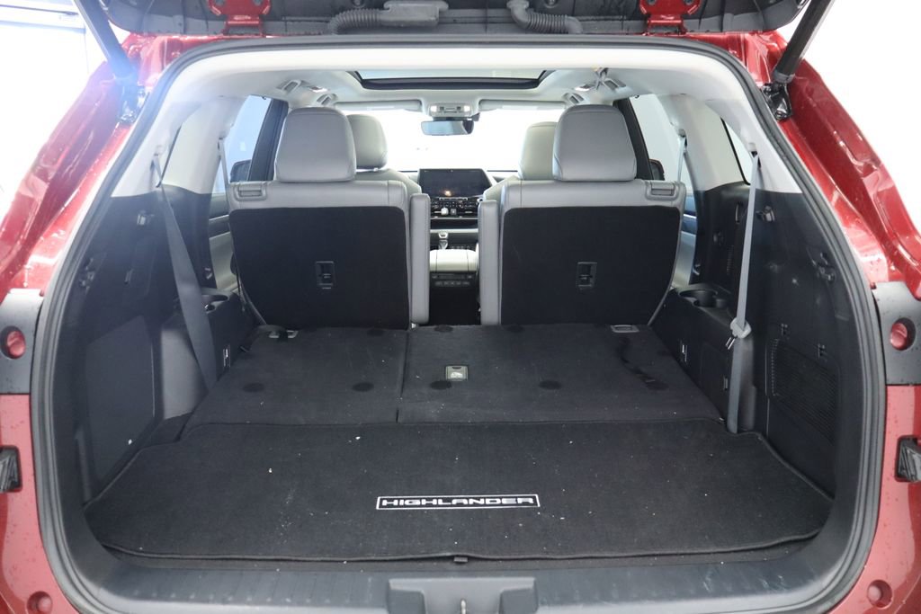 Used 2022 Toyota Highlander Platinum AWD/4WD image 23