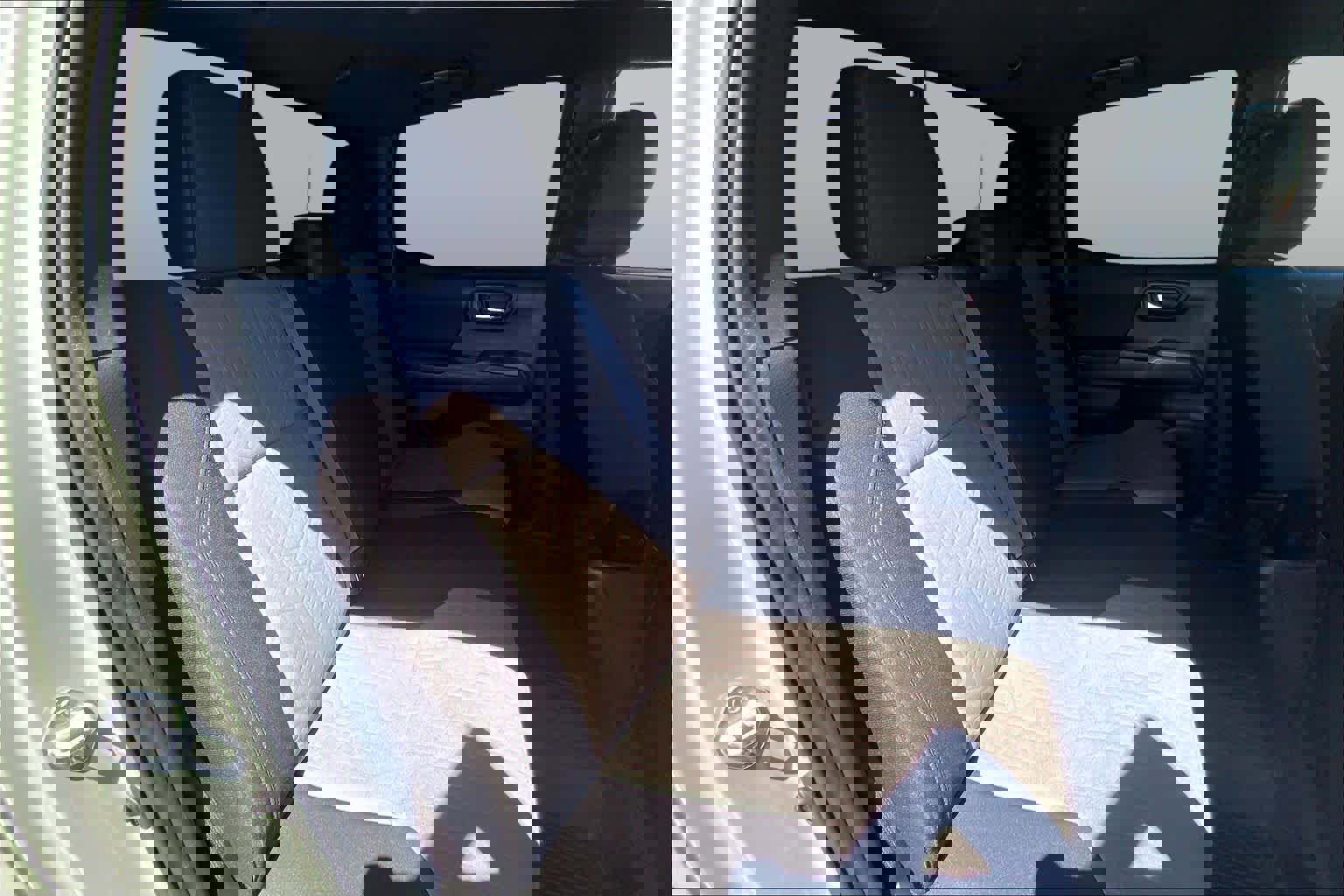 Used 2023 Toyota Tacoma TRD Off-Road image 19