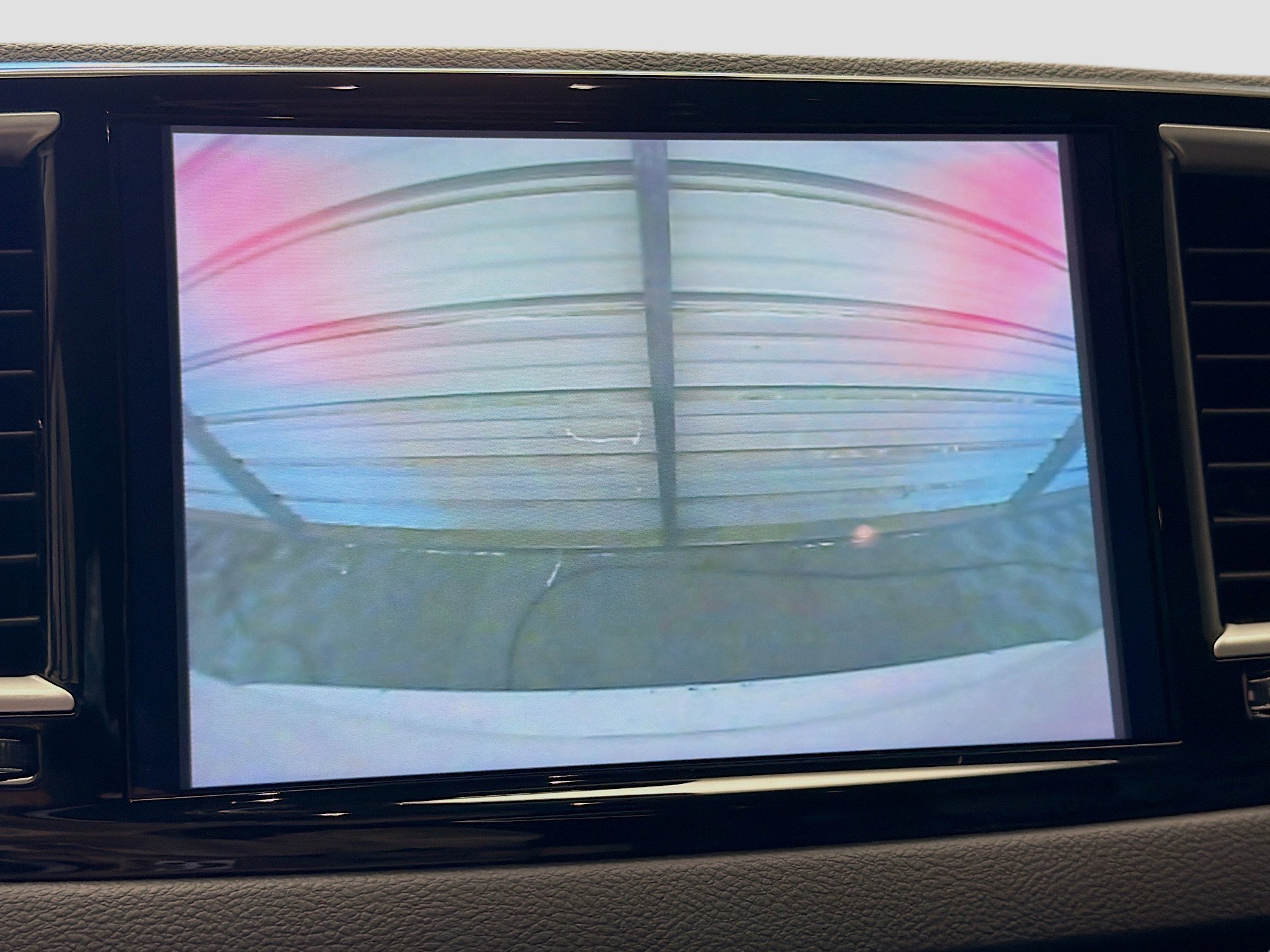 Used 2024 Chrysler Pacifica Touring-L image 16