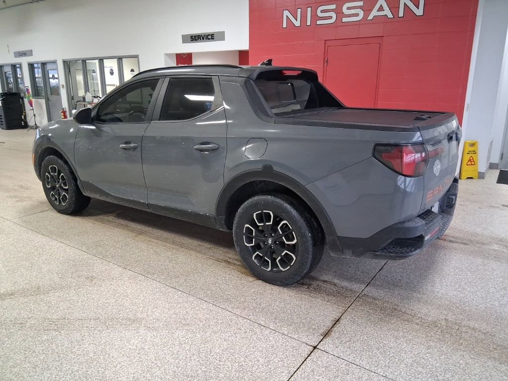 Used 2022 Hyundai Santa Cruz SEL Premium image 3