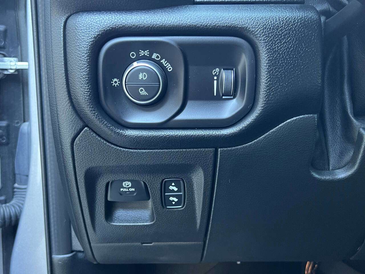 Used 2021 RAM 1500 Big Horn image 17