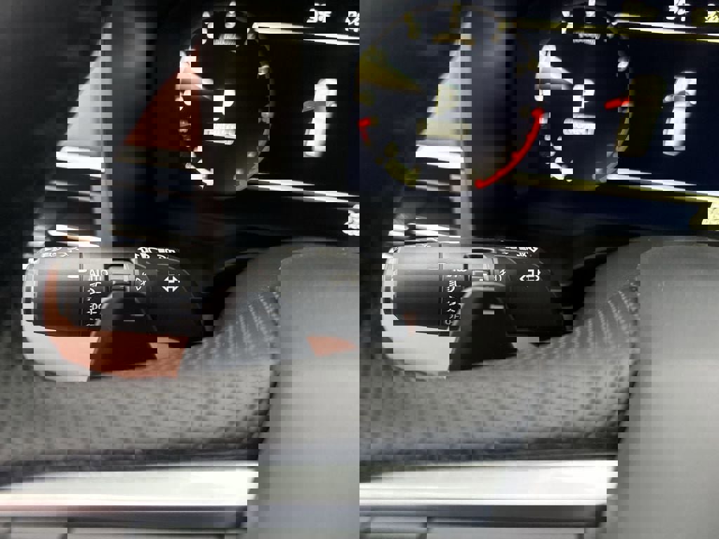 New 2026 Mitsubishi Outlander SEL image 22