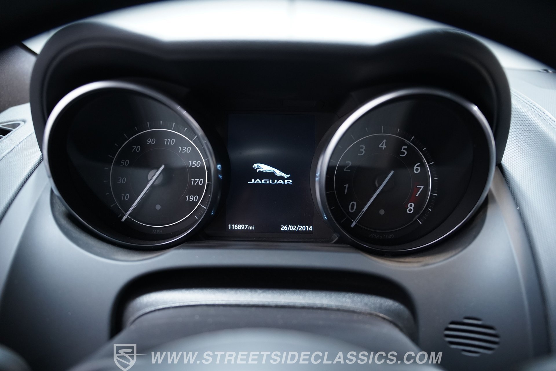 Used 2016 Jaguar F-TYPE Coupe RWD image 33