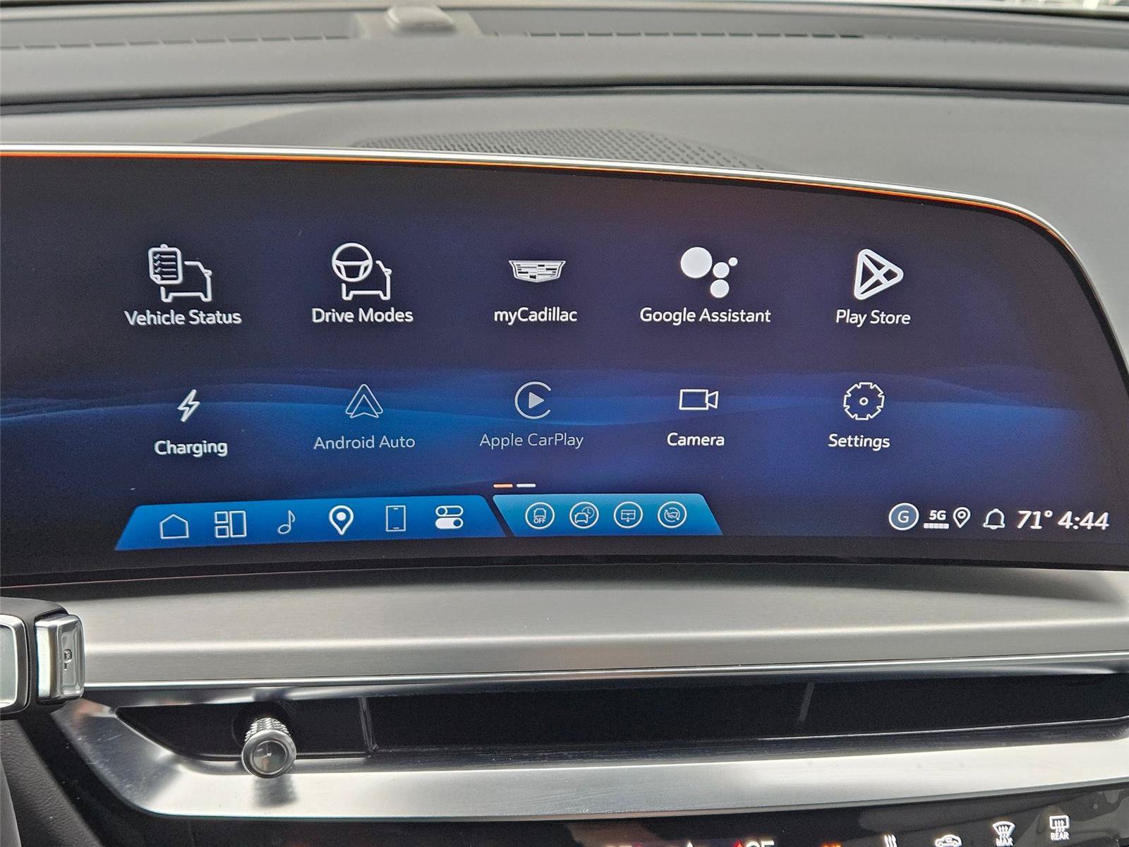 New 2026 Cadillac Lyriq Luxury w/ LPO, Floor Liner Package RWD image 17