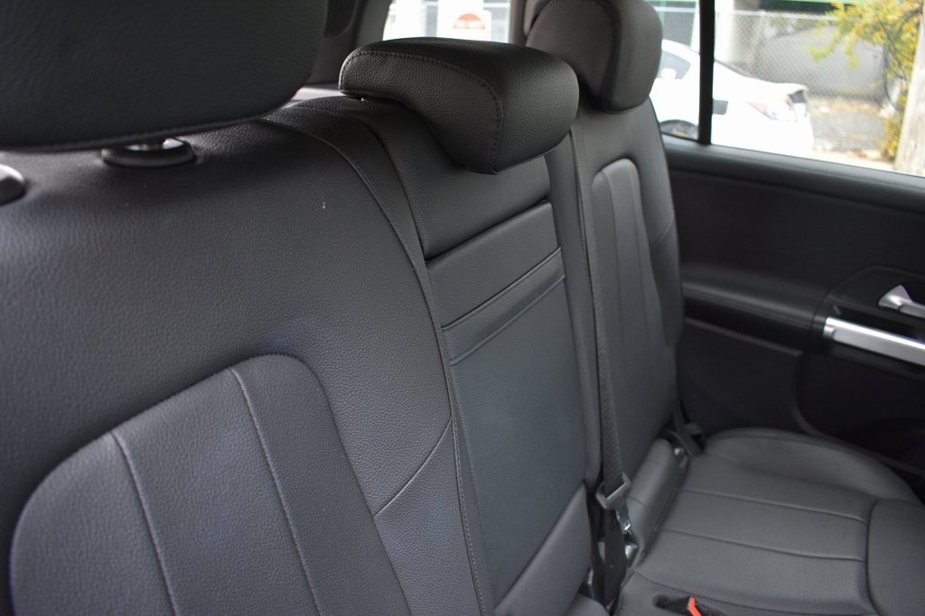 Used 2024 Mercedes-Benz GLB 250 image 28