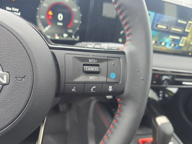 New 2025 Nissan Kicks SR w/ SR Premium Package image 31