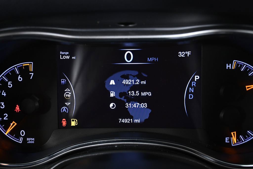 Used 2020 Jeep Grand Cherokee Limited w/ Premium Lighting Group image 17