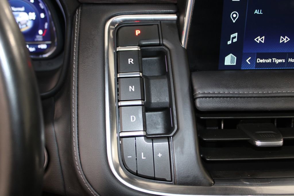 Used 2023 Chevrolet Suburban Z71 w/ Luxury Package image 48