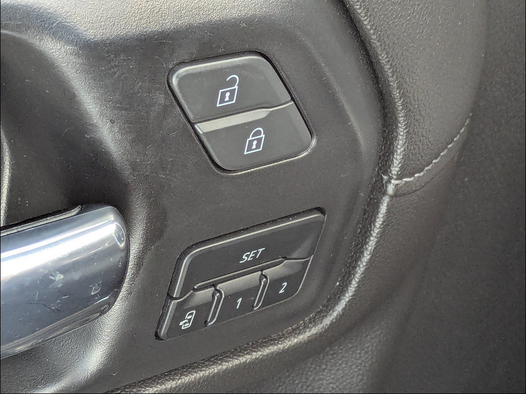 Certified 2022 Chevrolet Silverado 3500 High Country AWD/4WD image 31