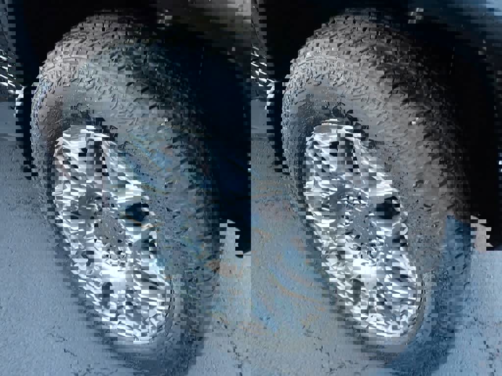 Used 2025 GMC Hummer EV 3X w/ LPO, Sport Package image 10