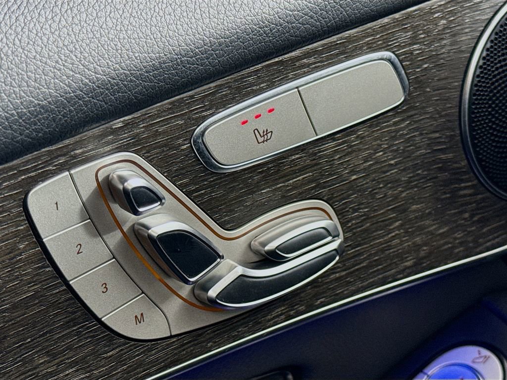 Used 2020 Mercedes-Benz GLC 300 4MATIC image 25