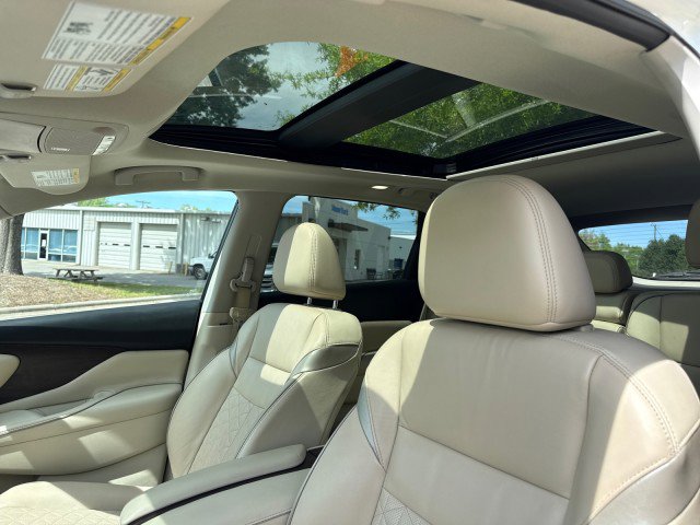 Used 2019 Nissan Murano Platinum w/ Cargo Package image 21