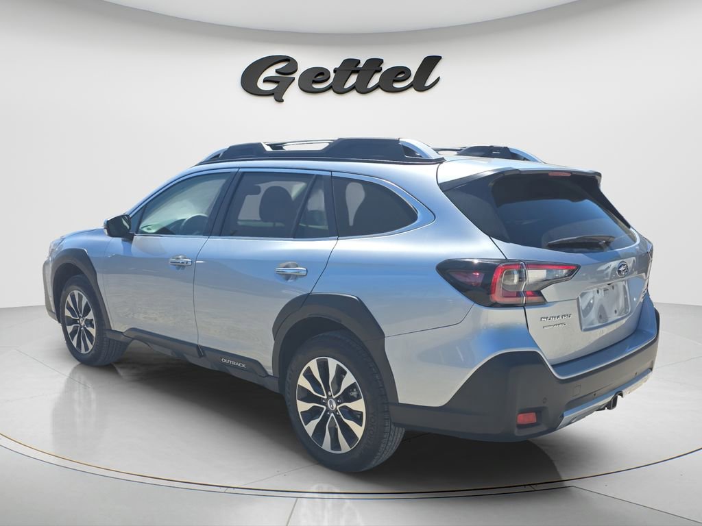 Used 2025 Subaru Outback Touring XT image 6