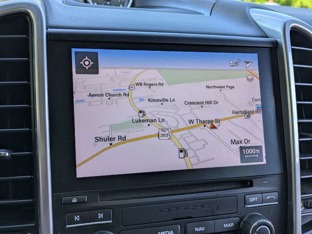 Used 2018 Porsche Cayenne image 24