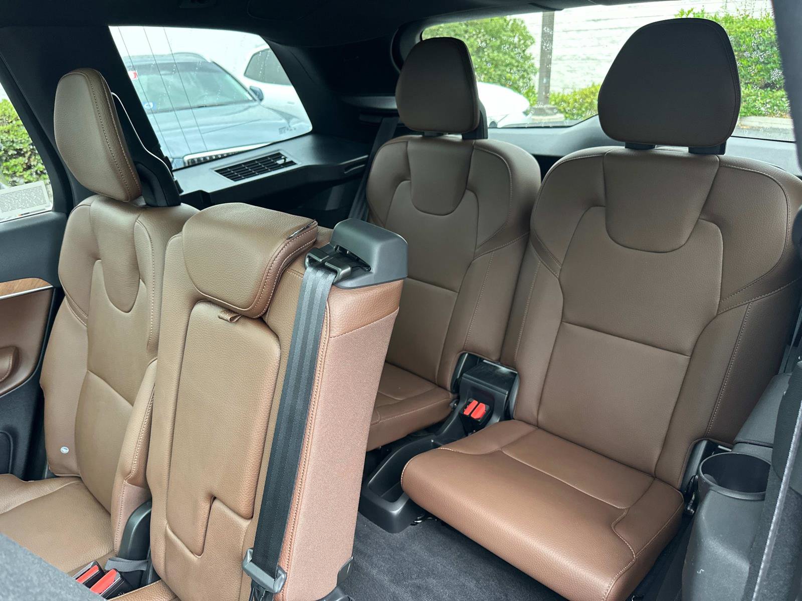 Certified 2024 Volvo XC90 T8 Plus image 35