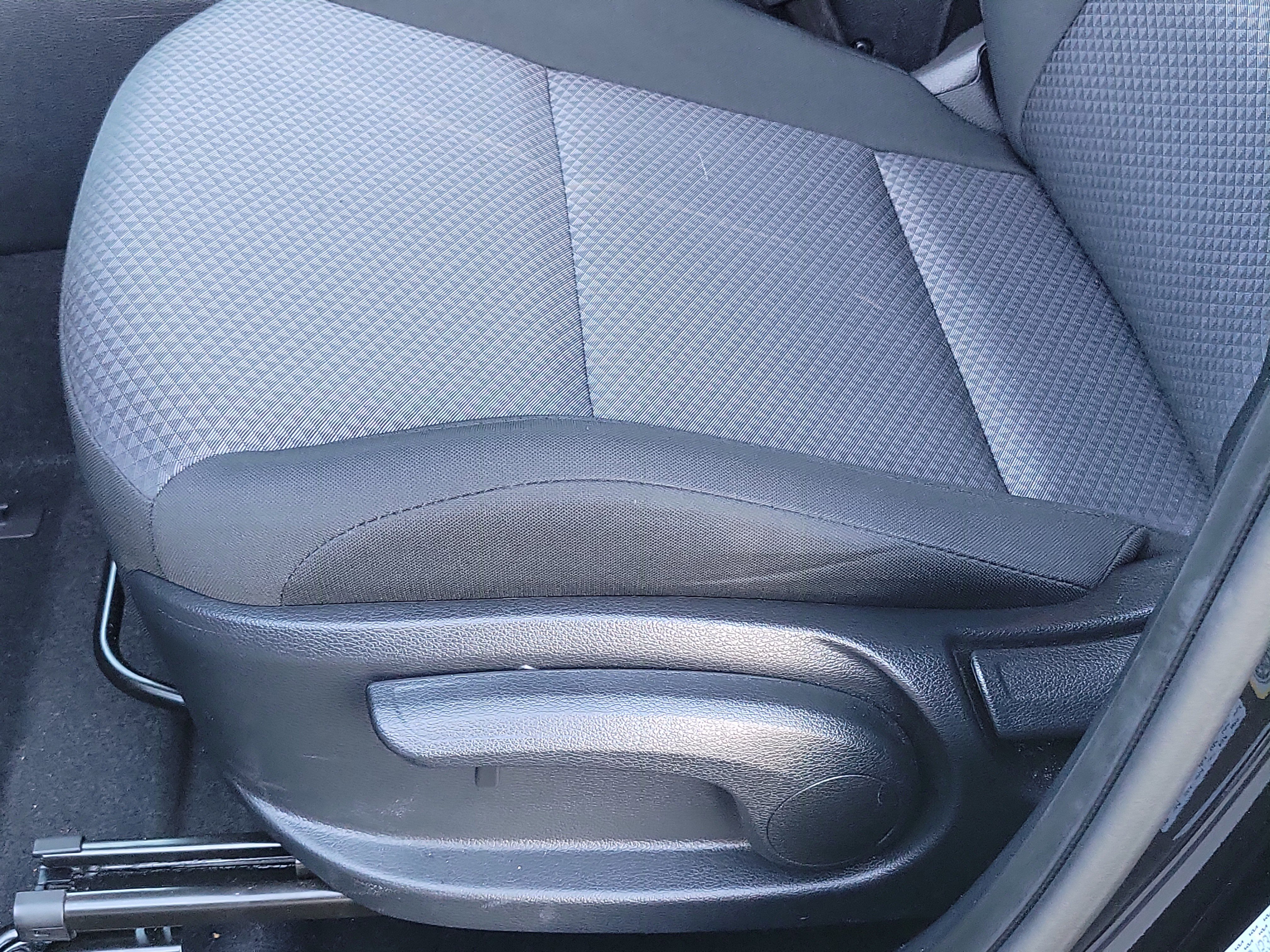 Used 2025 Kia Soul LX image 14