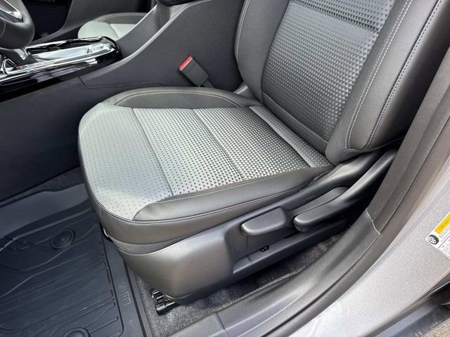 New 2026 Chevrolet Trax LT w/ Driver Confidence Package FWD image 18